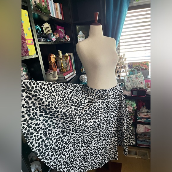 Lindy bop animal print full circle skirt new with tags - Picture 2 of 2